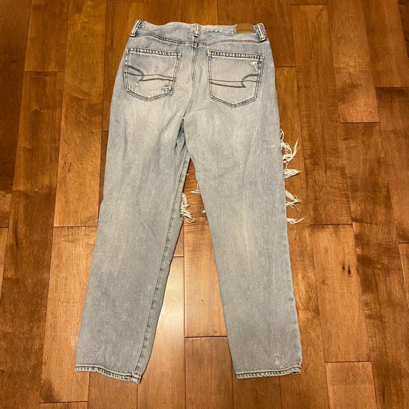 American Eagle Ripped Blue Jeans - Picture 5 of 5